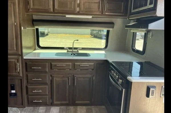 2020 Rockwood MiniLite 2506S | WonderLuxe Escape