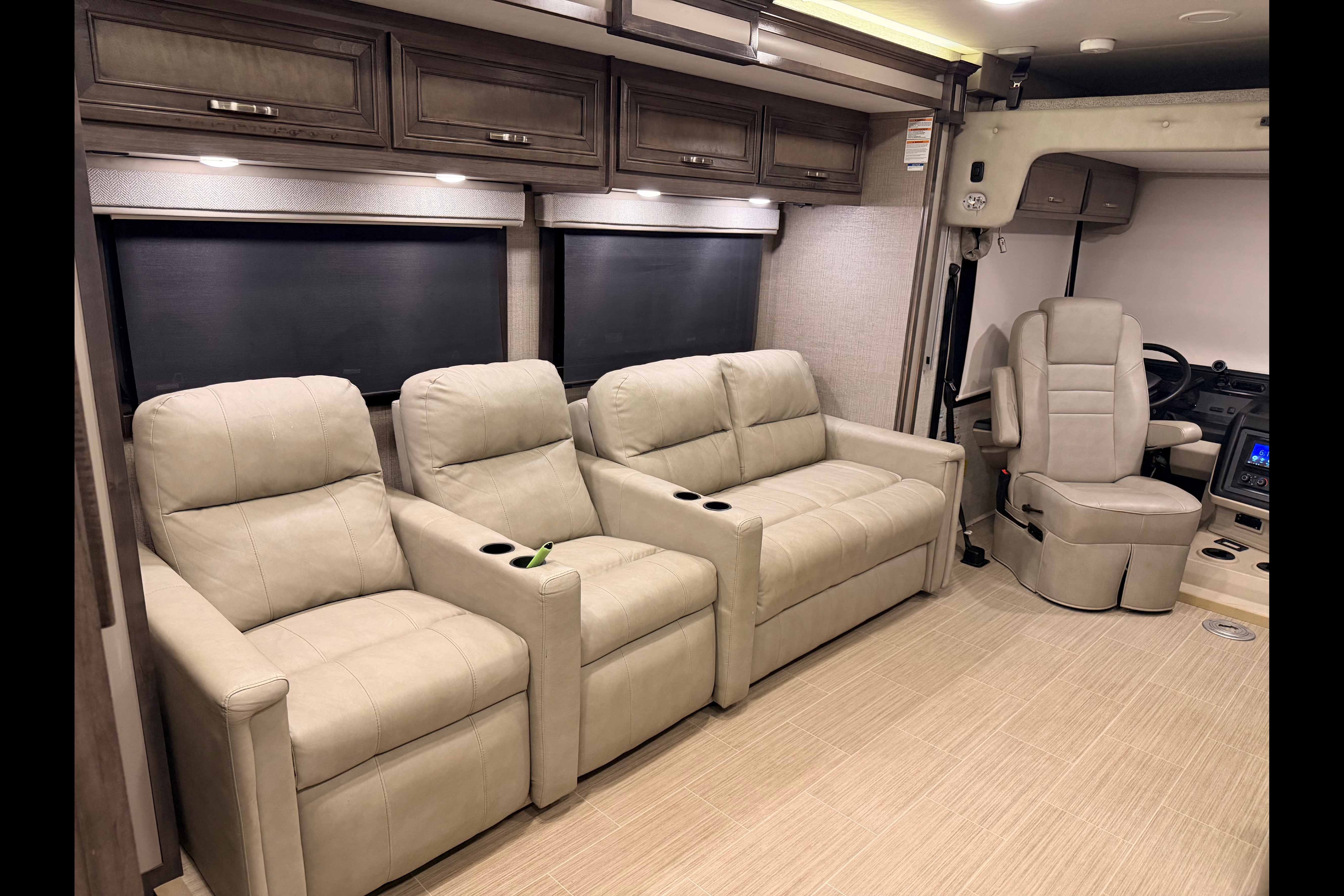 Entegra Coach vison xl Class A