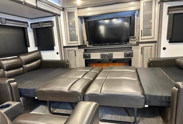 2022 Keystone Montana 3763BP Fifth Wheel