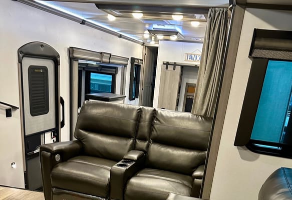 2022 Keystone Montana 3763BP Fifth Wheel