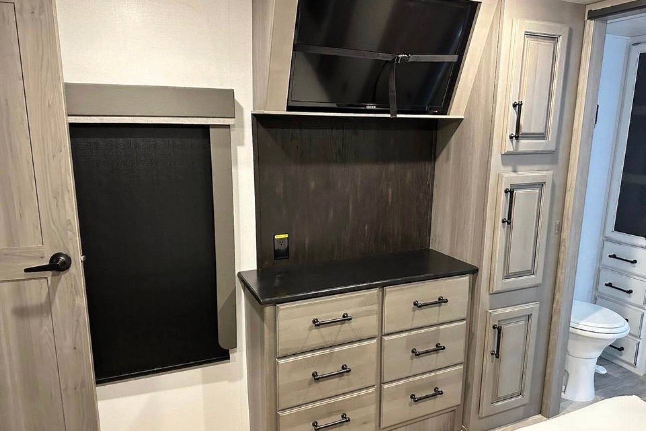 2022 Keystone Montana 3763BP Fifth Wheel