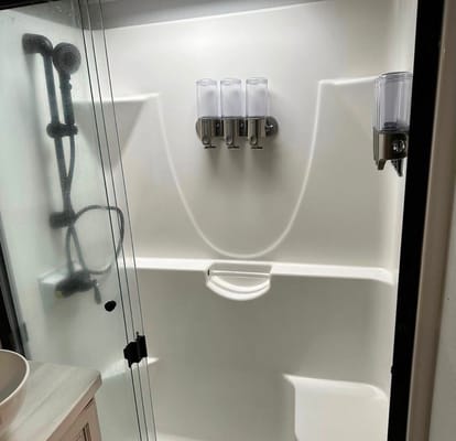 2022 Keystone Montana 3763BP Fifth Wheel
