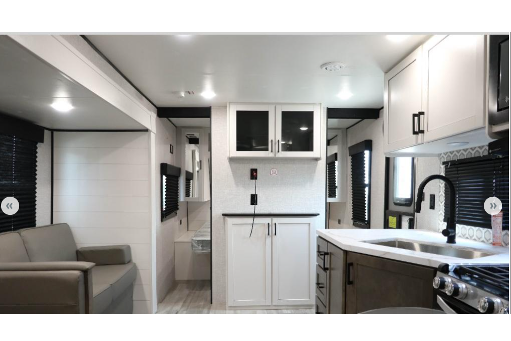 Irma's Highland Ridge RV 26BHS Travel Trailer W/Solar