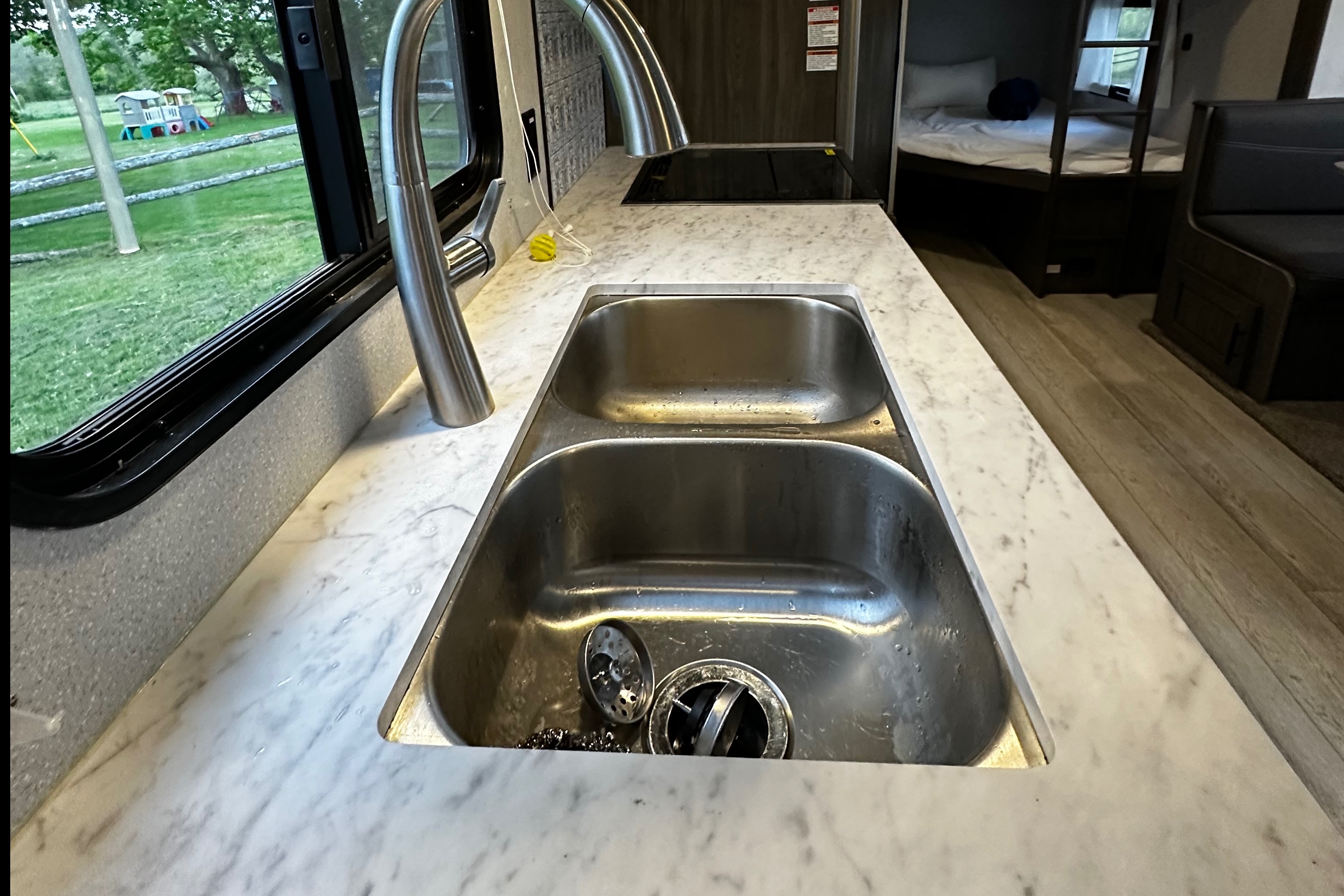 Grand River Comfortline Bunkhouse Escape