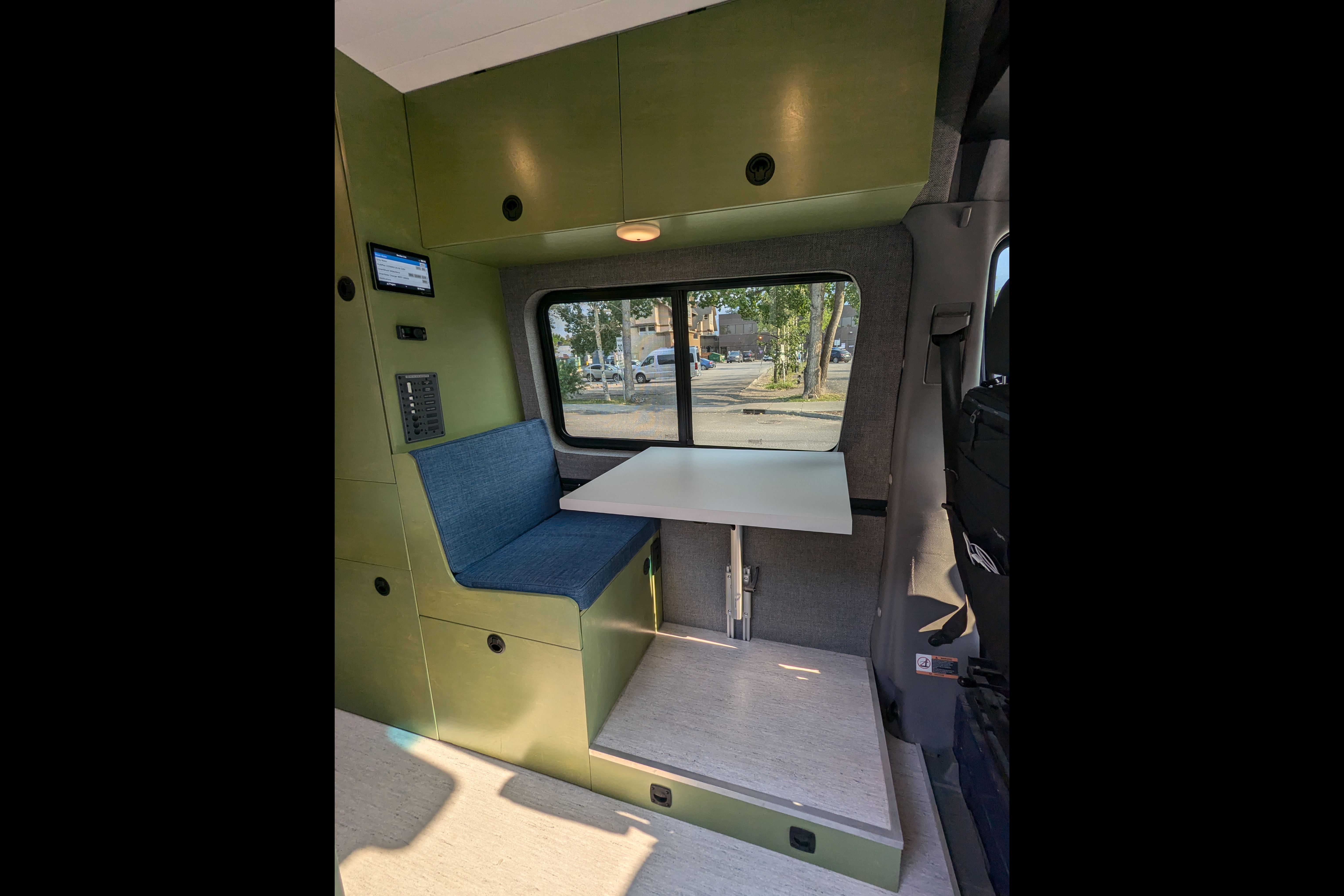 Mercedes Sprinter 4x4 Adventure Van