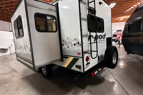 JNJ Forest River R Pod 202 Travel Trailer