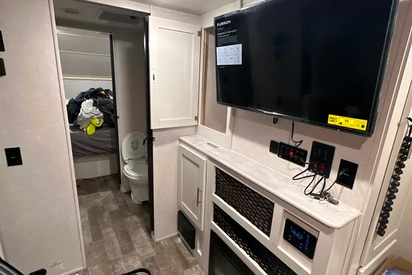 JNJ Forest River R Pod 202 Travel Trailer