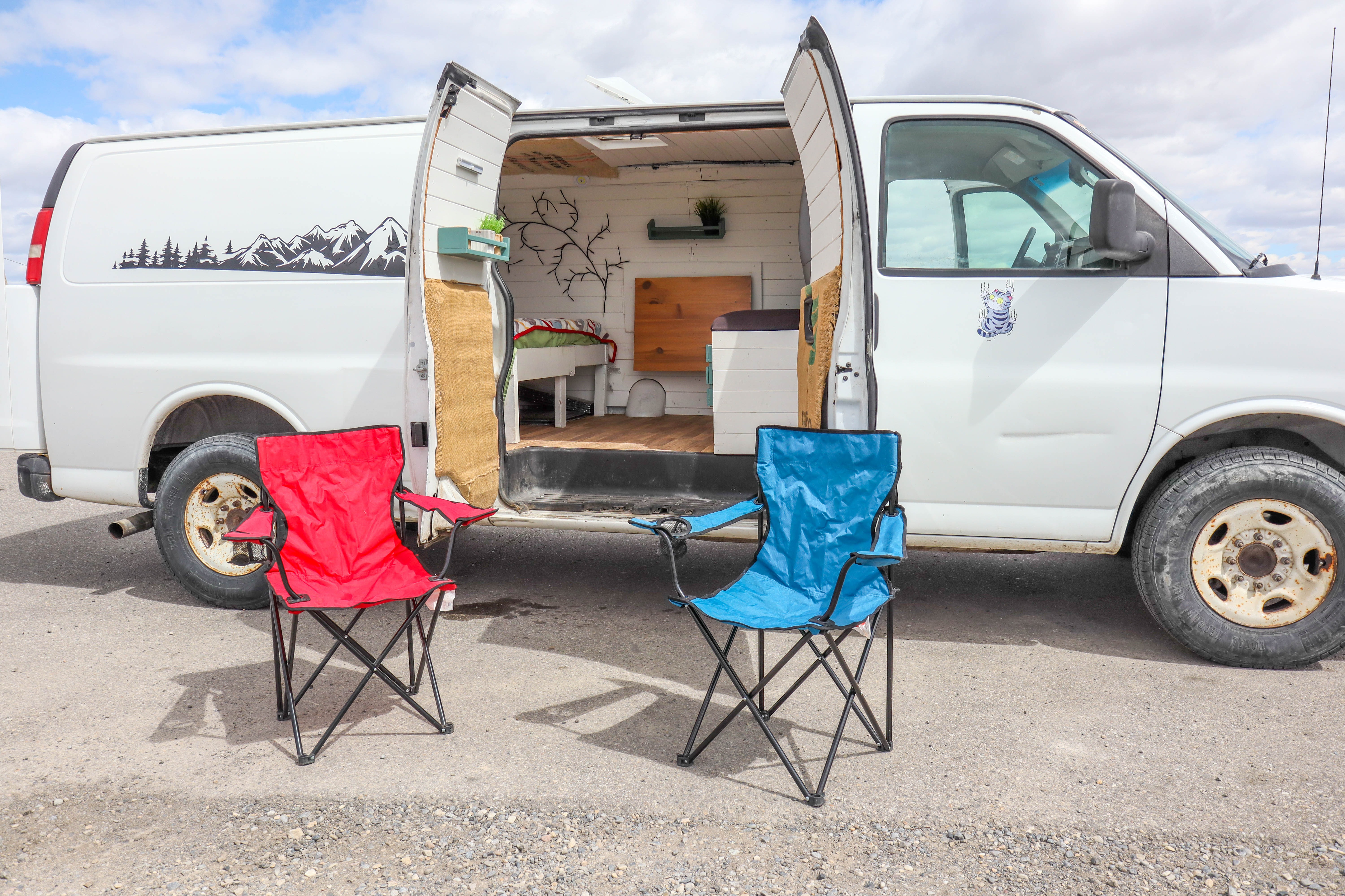 Banff Scenic Cruiser | Reliable & Comfy GMC 2500