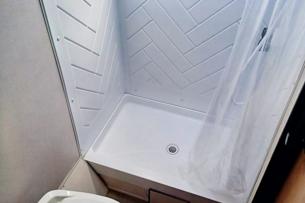 *RV for Small Families - Sleeps 4*