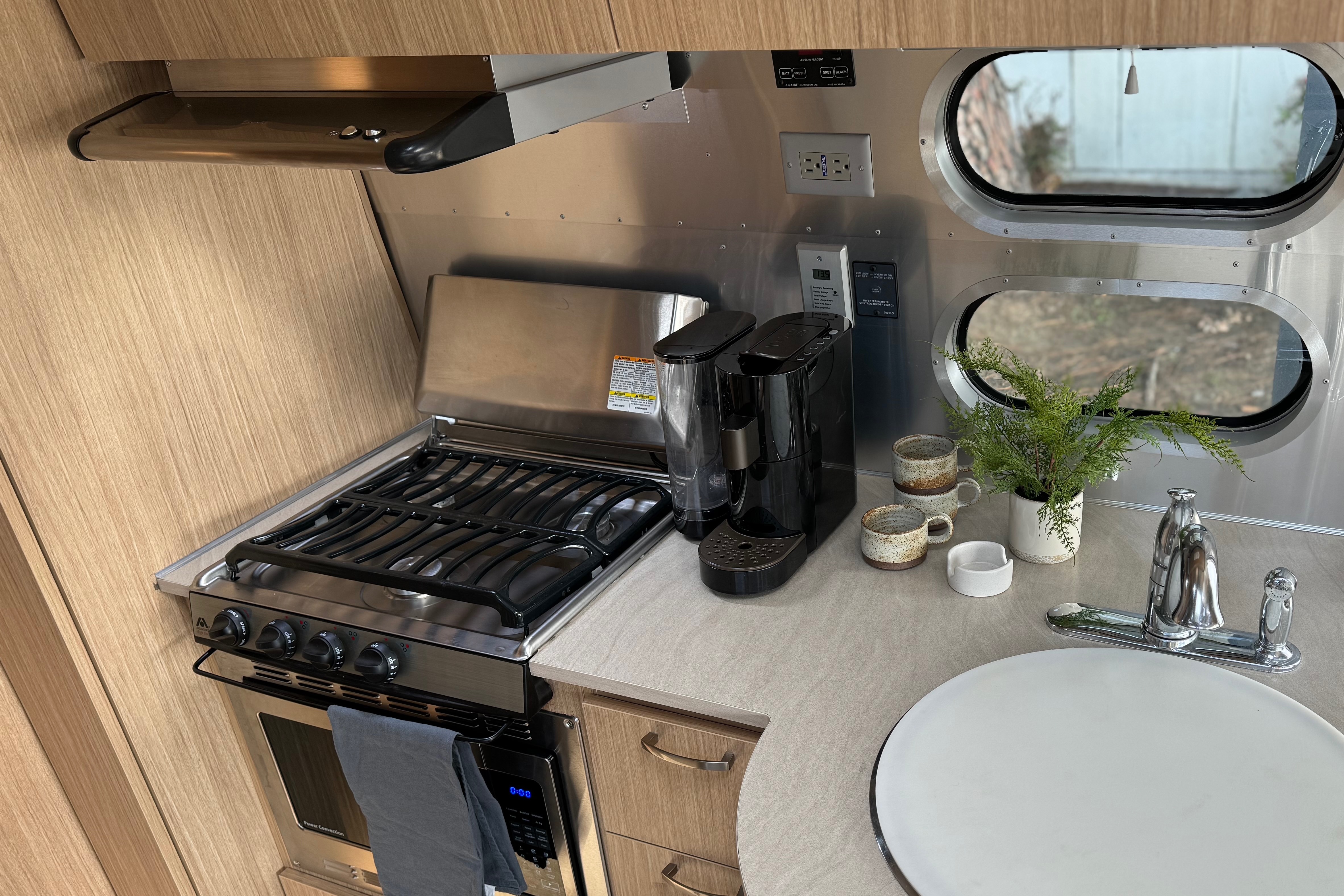 Sliver Moon - Airstream Flying Cloud Travel Trailer