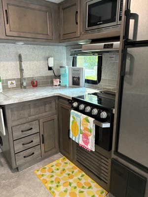Smidt’s Coachmen Apex Travel Trailer