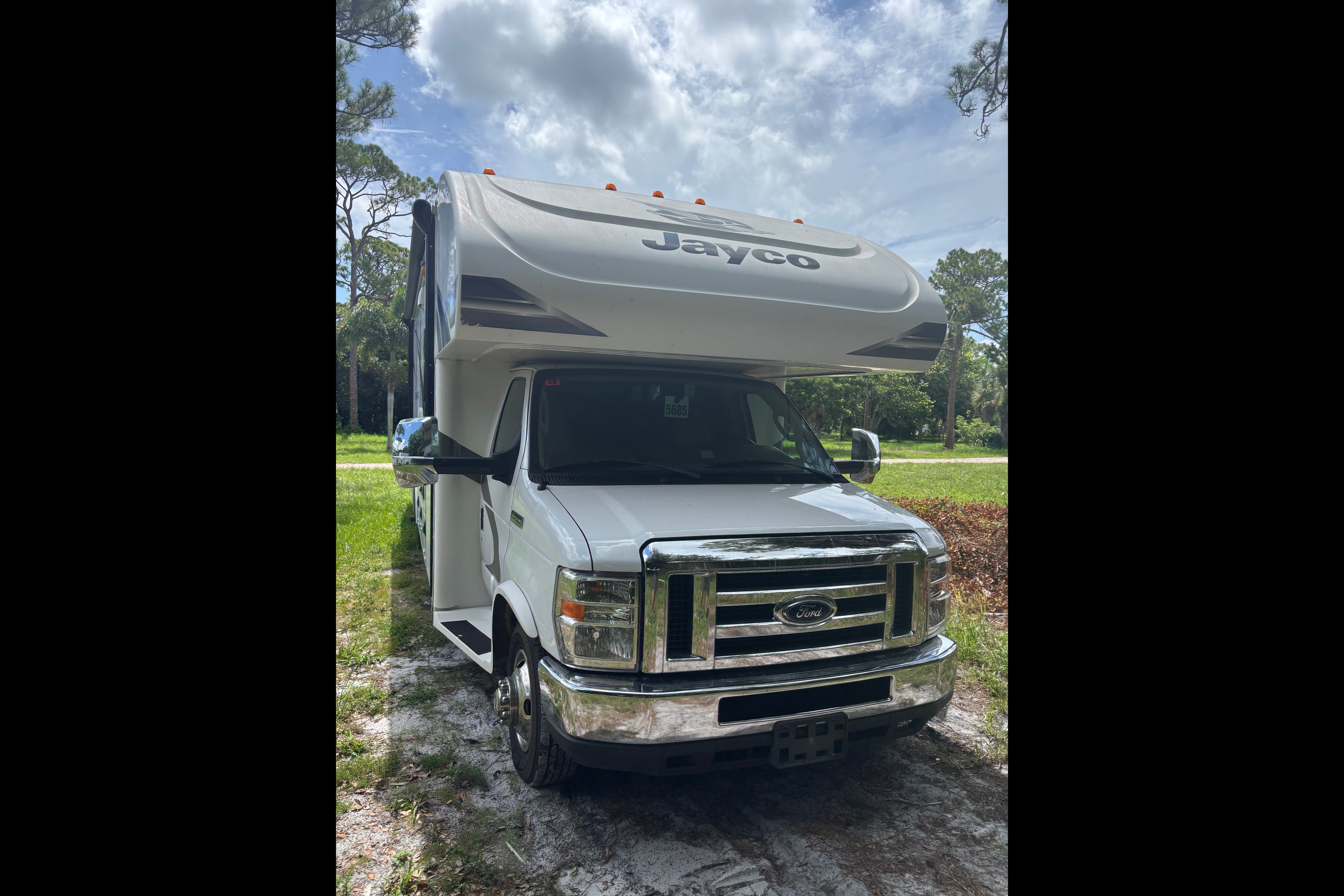 GREYHAWK- 250 miles incl. per day