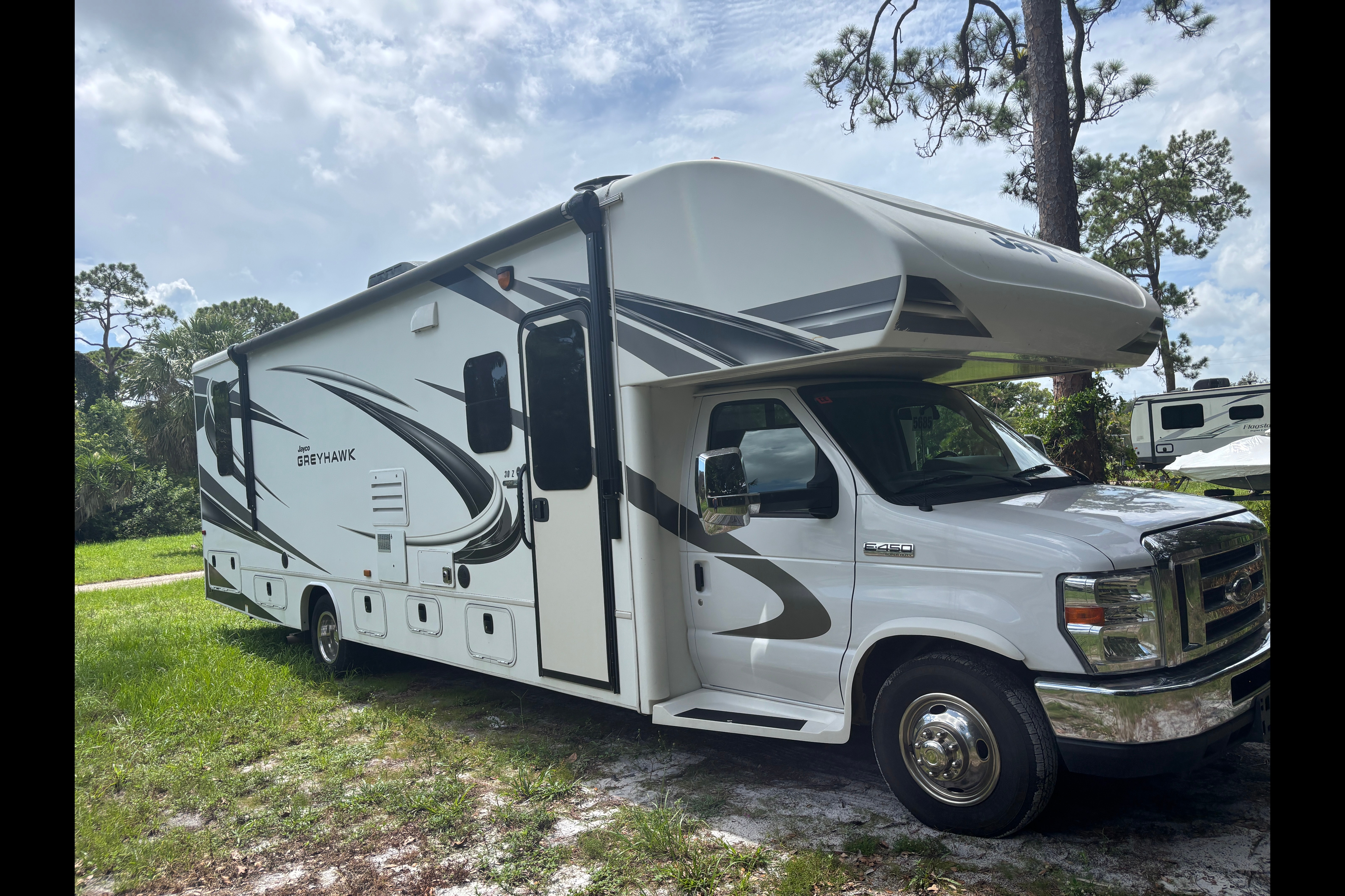 GREYHAWK- 250 miles incl. per day