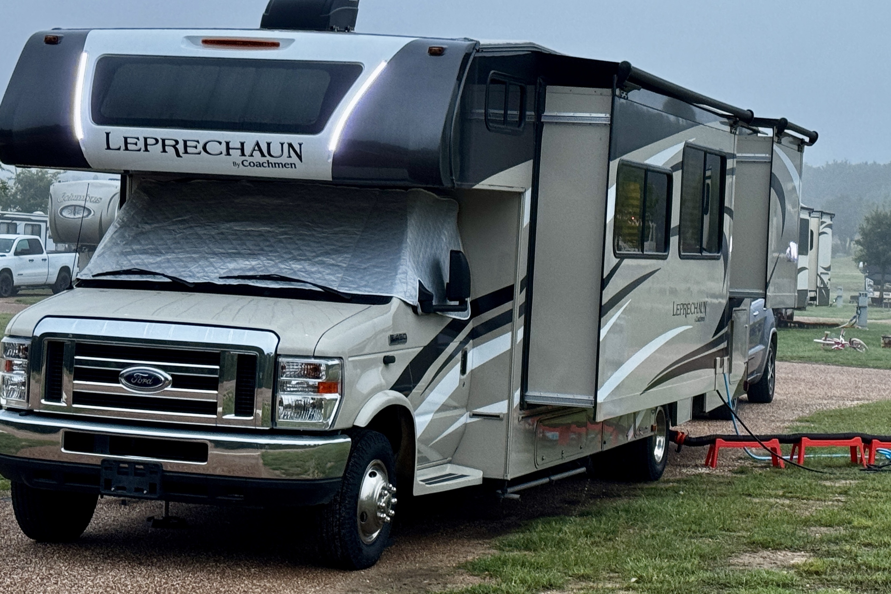 Hit the road in style and comfort! 2021 Coachmen Leprechaun!
