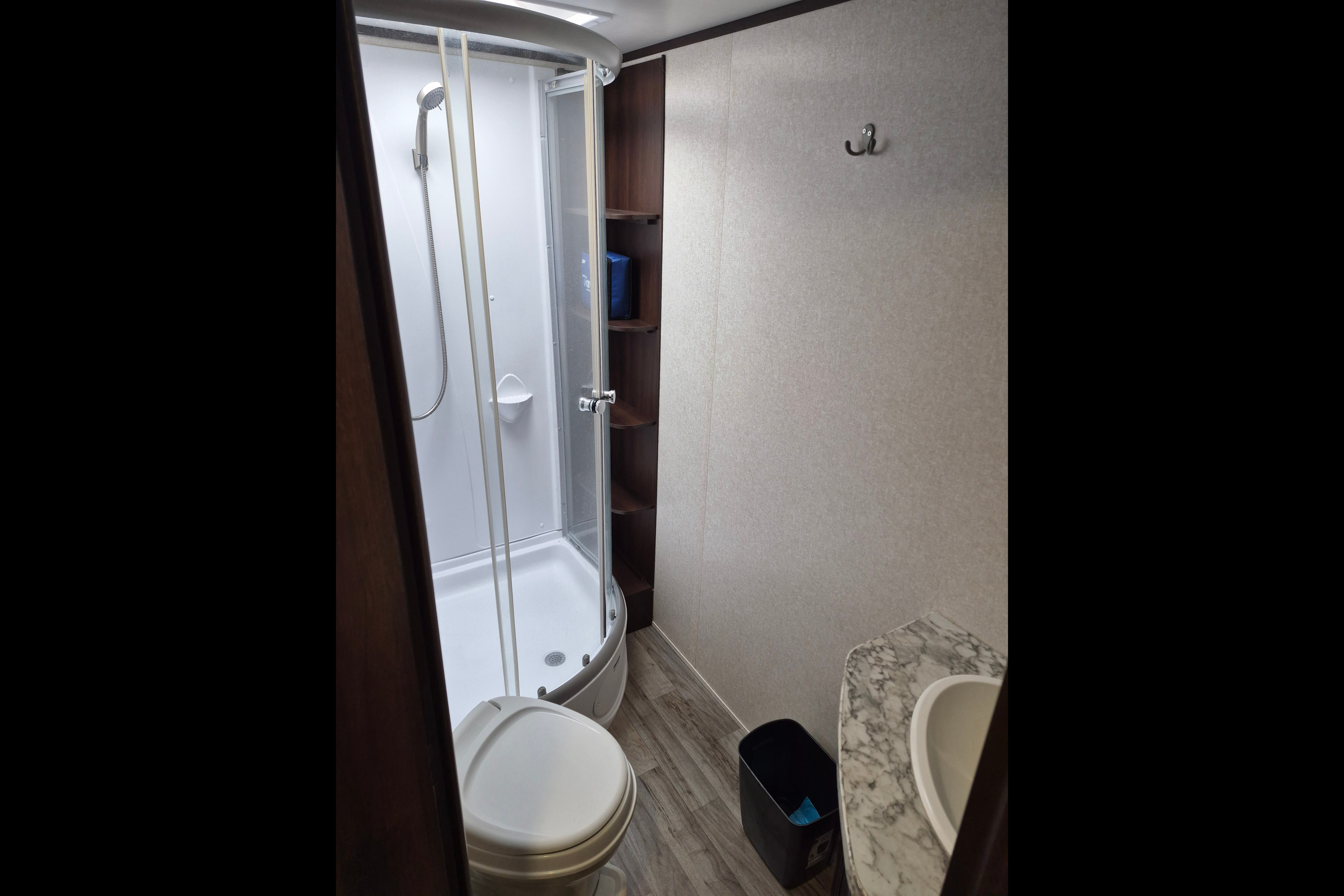 Jeff's Jayco Jay Feather 27BH Travel Trailer