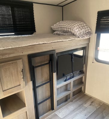 Welcome to Your Home Away from Home! 2021 303BH Keystone Springdale-Fun for all- Pet Friendly