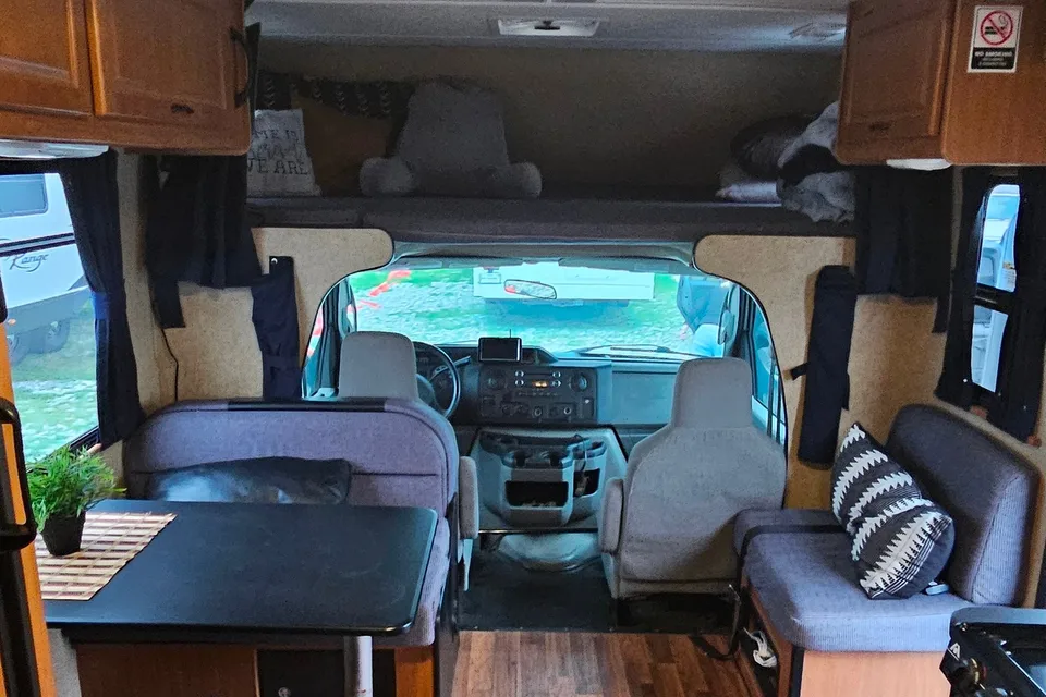 2017 Thor Motor Coach Majestic 23A-CAL-Unlimited Mileage