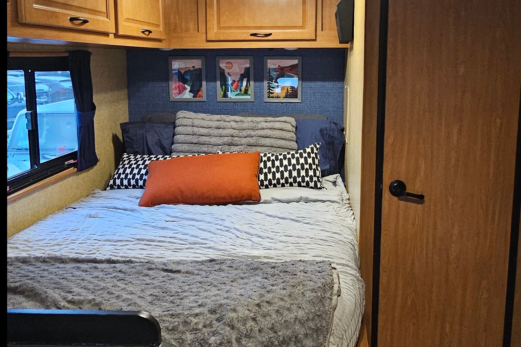 2017 Thor Motor Coach Majestic 23A-CAL-Unlimited Mileage