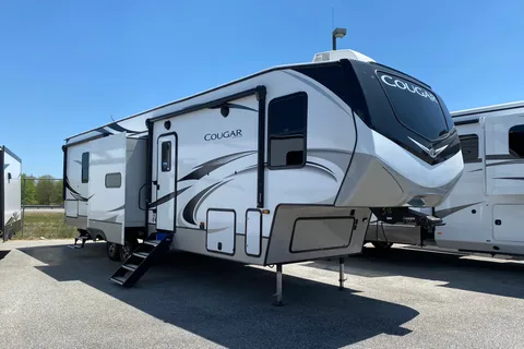 Cougar Camping 364-BHL Fifth Wheel