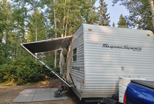 Benjamin's R-Vision 26BHS Travel Trailer