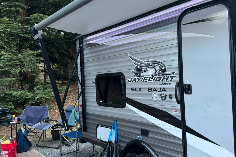 Henry's Jayco Jay Flight 154BH Travel Trailer