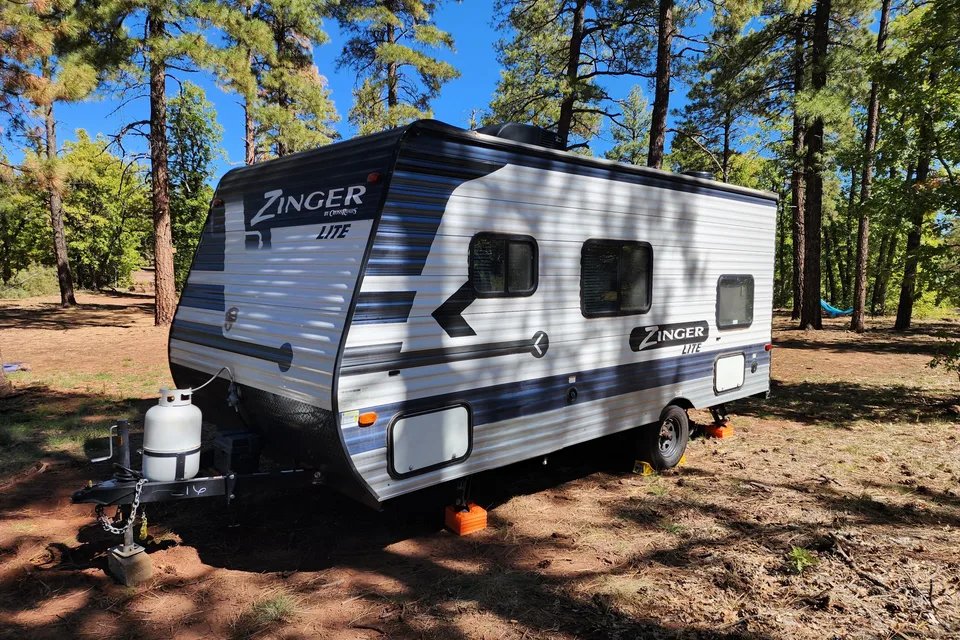 Keystone Zinger Lite 18BH Travel Trailer