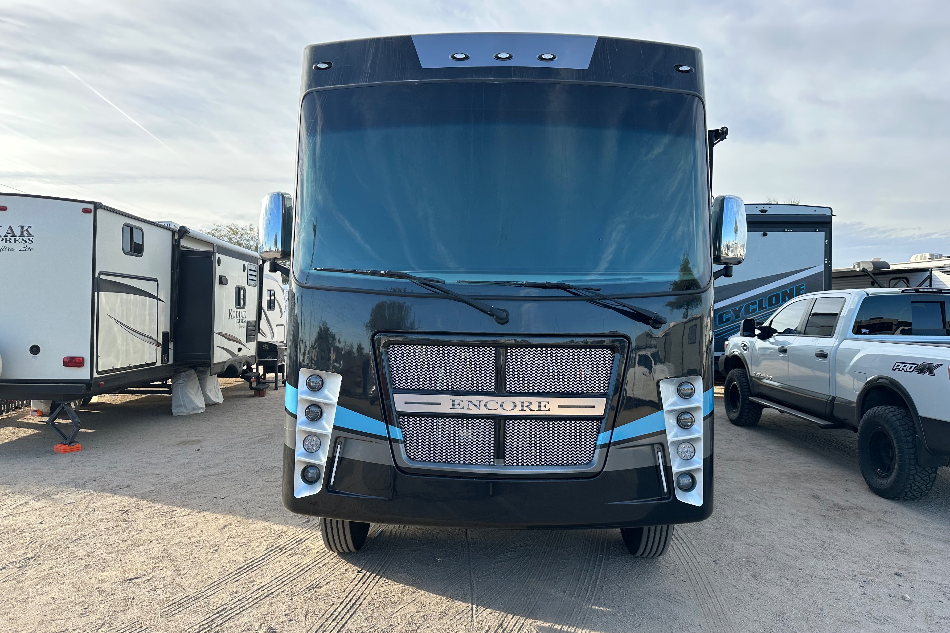 Daniel's 2023 Coachmen Encore 375rb Class A