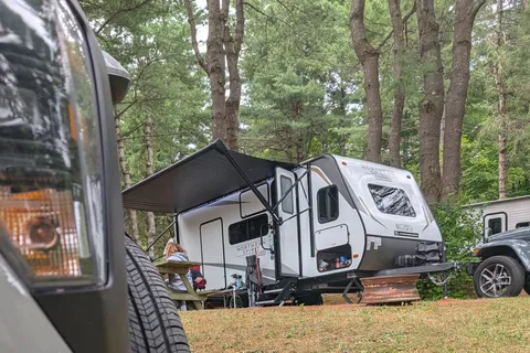 Joe's Coachmen Northern Spirit bijoux Travel Trailer