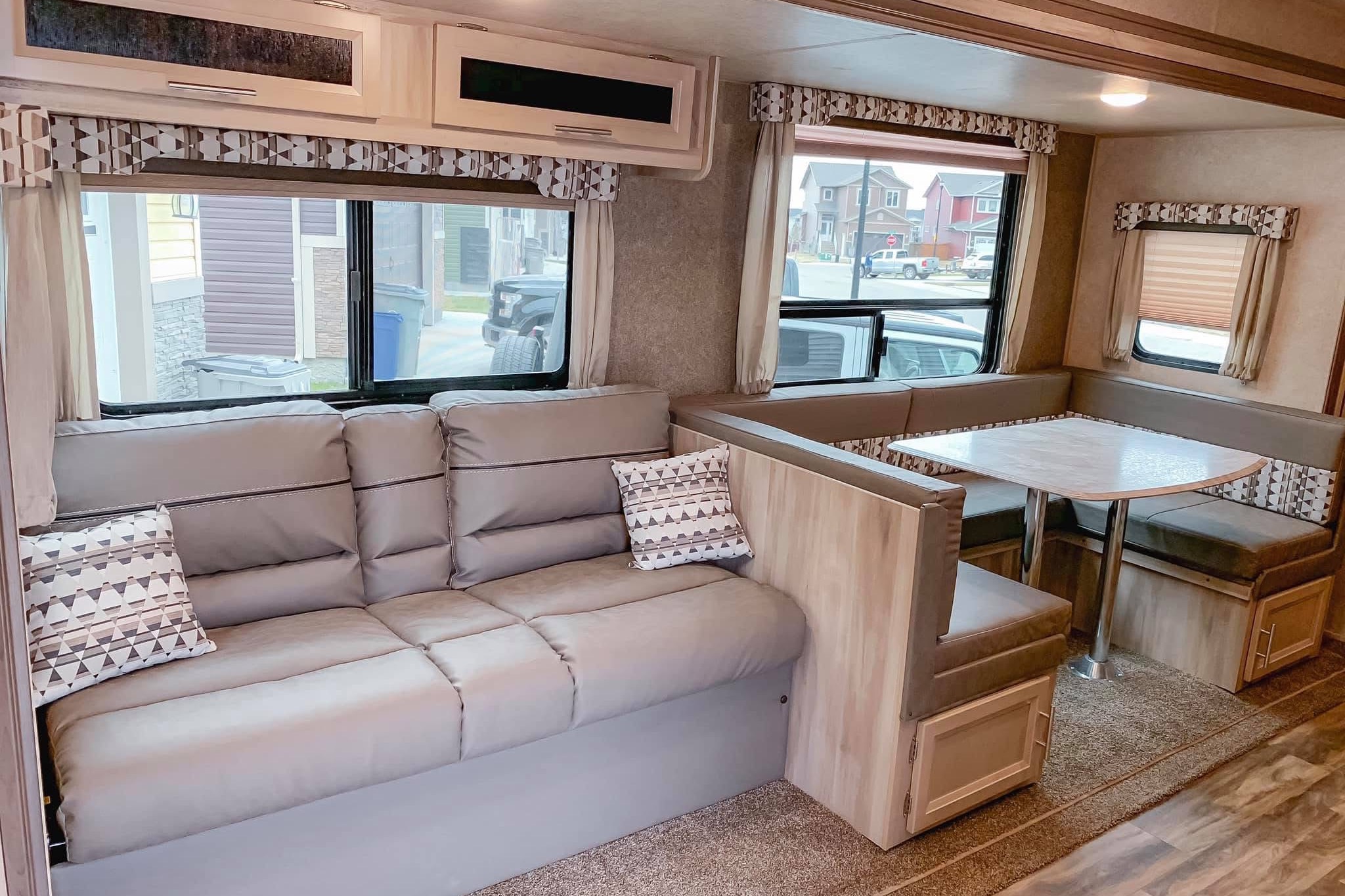 Evan's Coachmen 273 BHSCK Catalina Legacy Travel Trailer