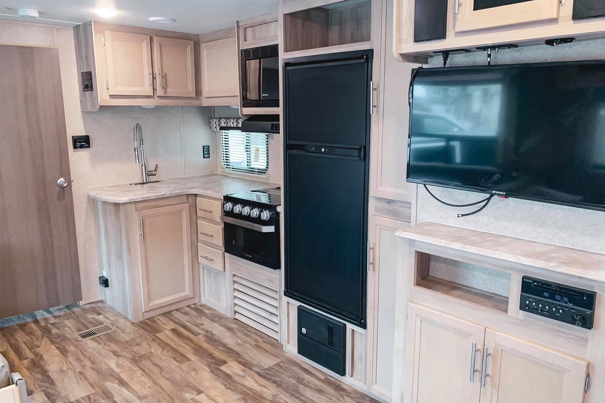 Evan's Coachmen 273 BHSCK Catalina Legacy Travel Trailer