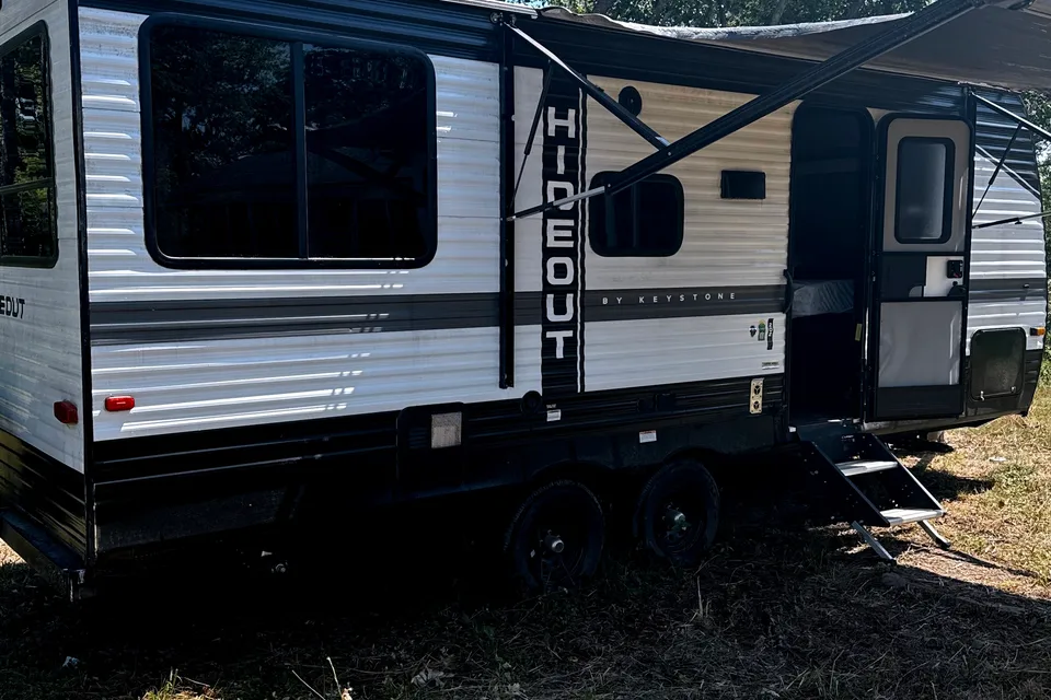 Zuleyma'S Keystone Hideout Travel Trailer