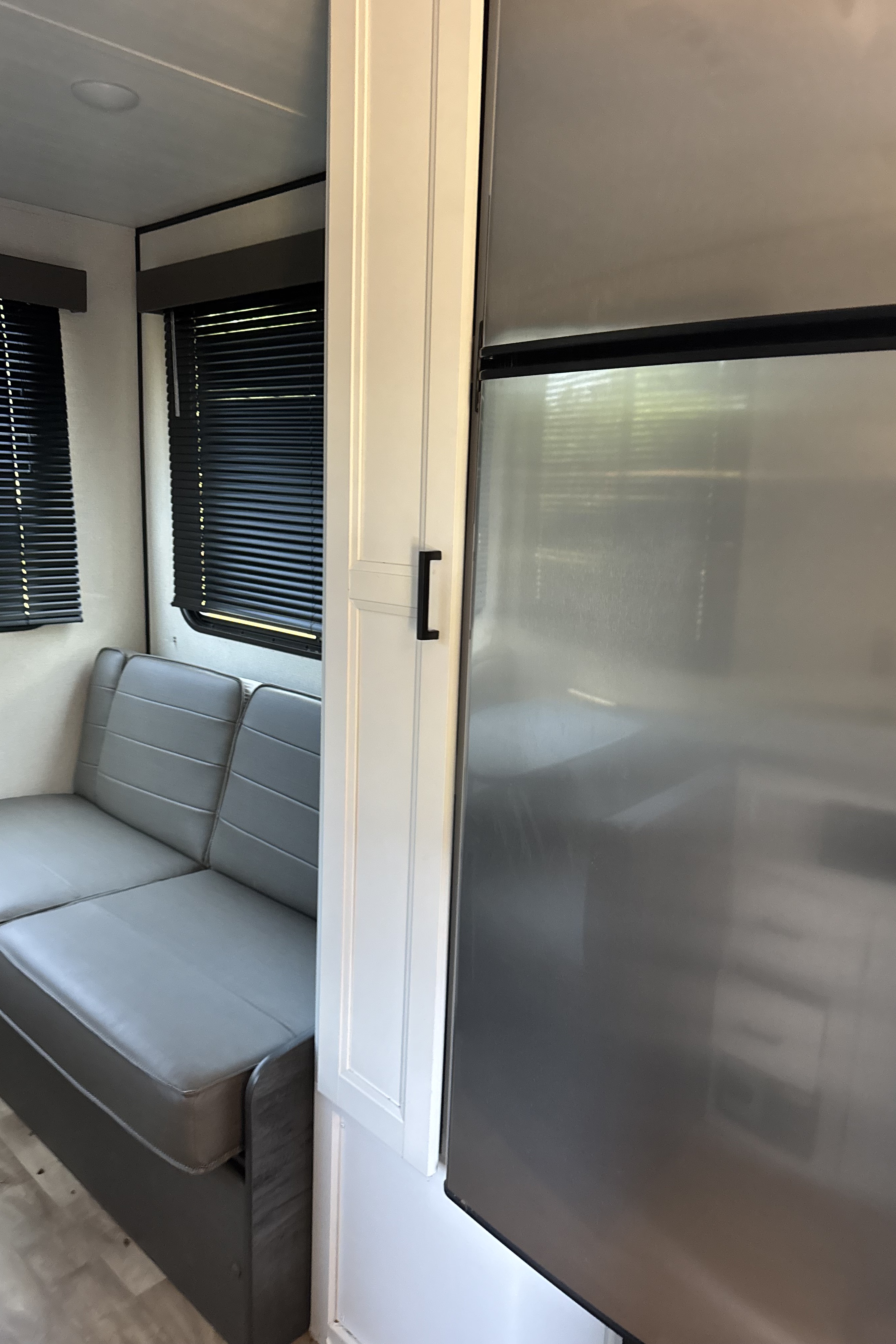 Zuleyma'S Keystone Hideout Travel Trailer