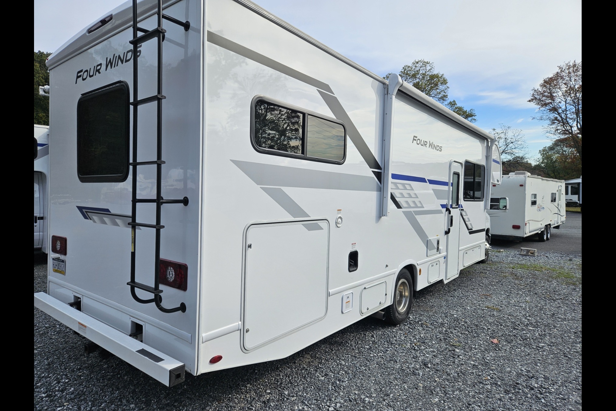Roadtrip Express!! 2026 Fourwinds Class C 31E