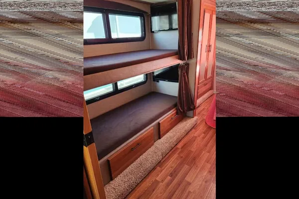 Reddington- Jayco Grey Hawk 31FS Class C
