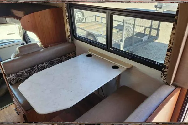 Reddington- Jayco Grey Hawk 31FS Class C
