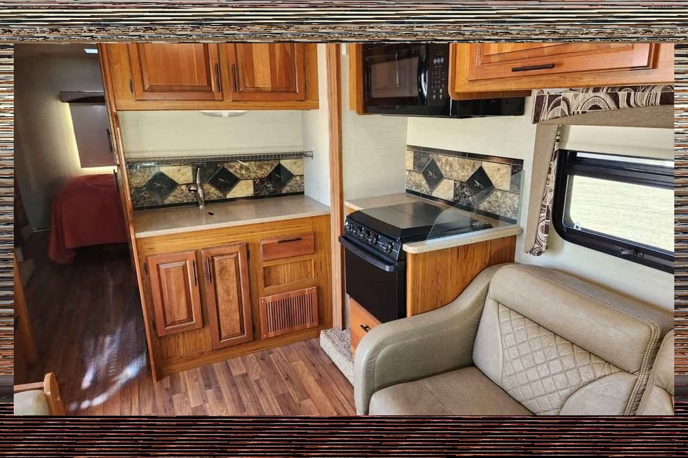 Reddington- Jayco Grey Hawk 31FS Class C