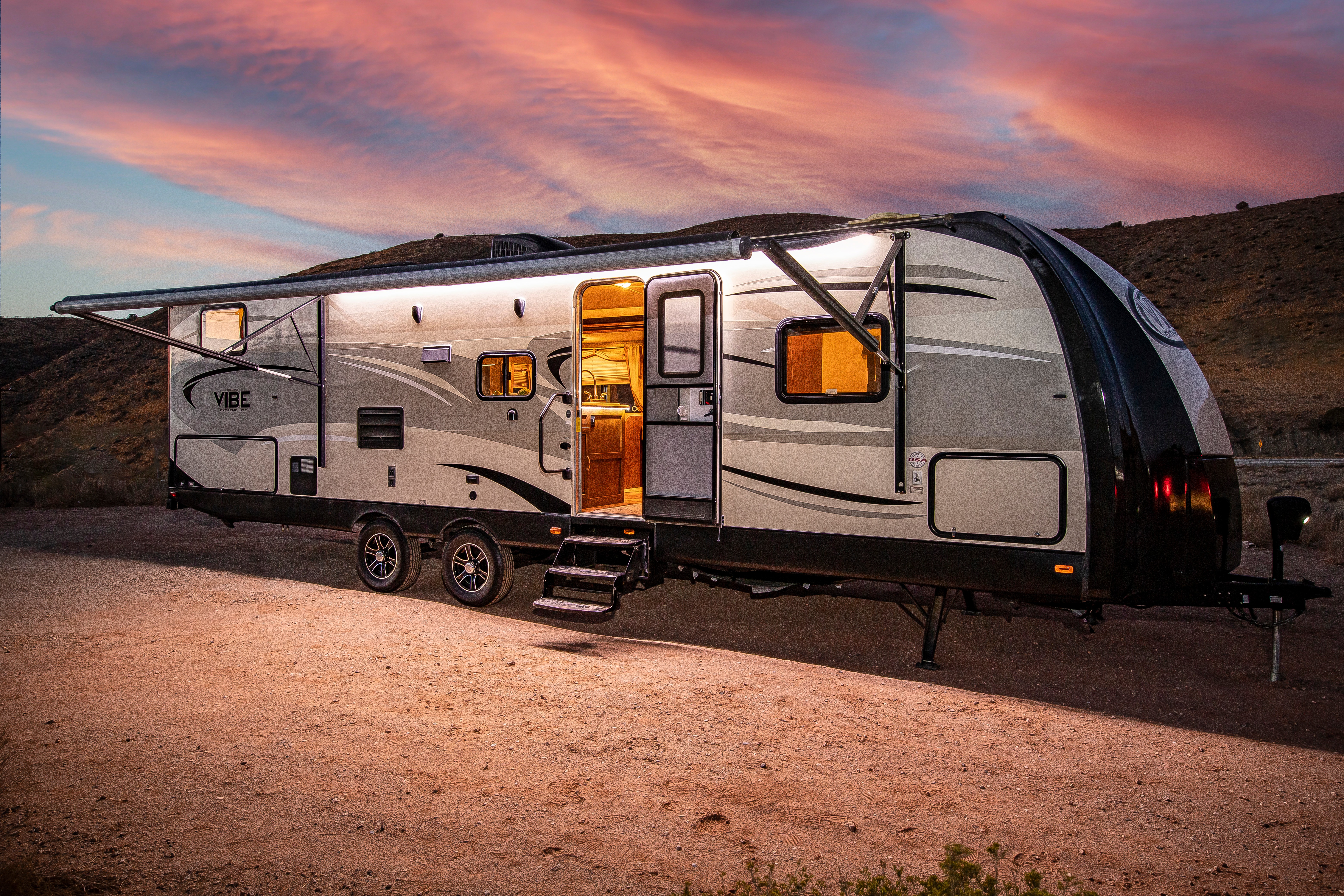 Rv Rentals Way of Life's Forest River Vibe 284BHS Travel Trailer LV1