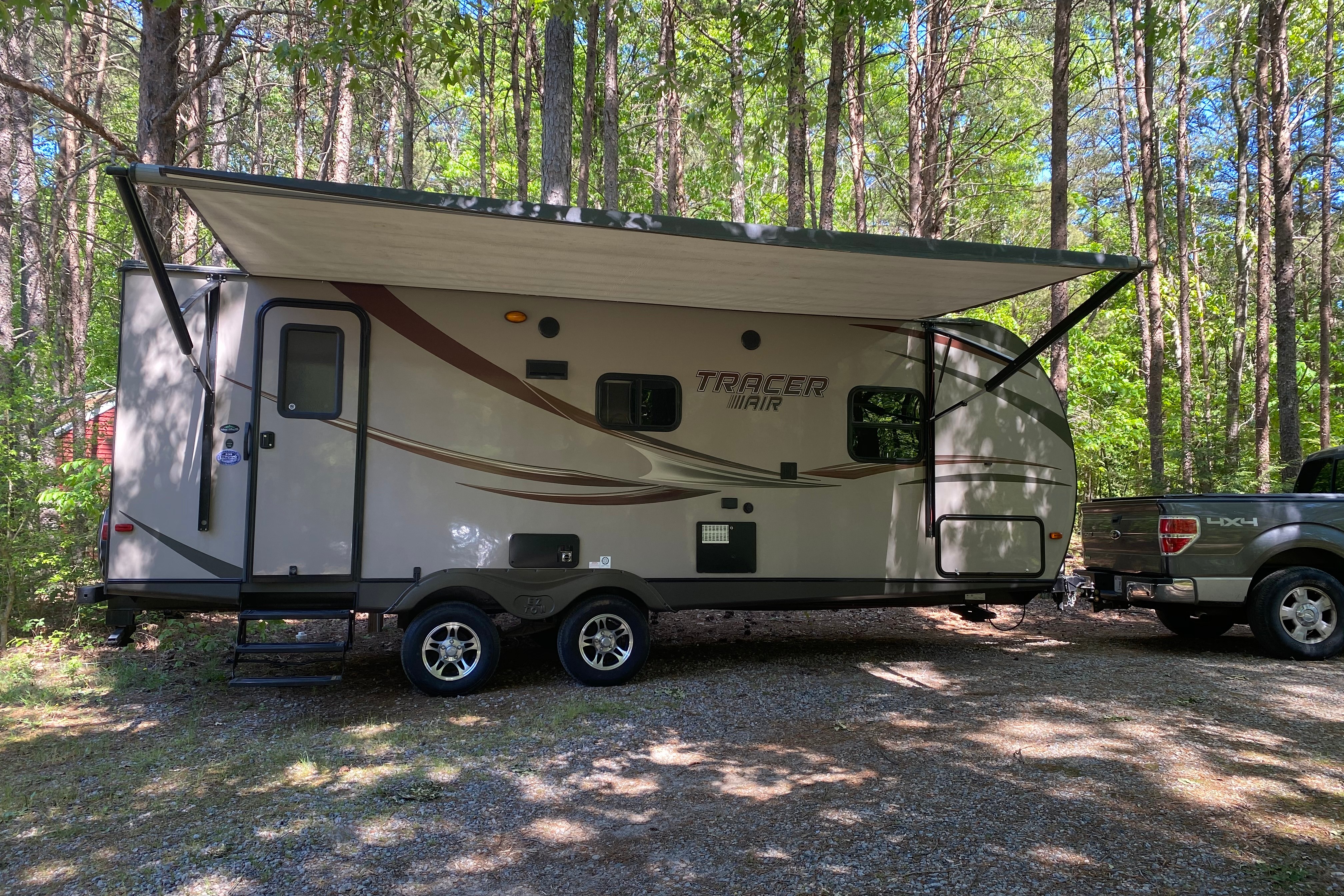 Cozy Camper - Forest River Tracer Ultra Lite Travel Trailer