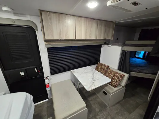 AR's Salem 179DBK Off-grid Travel Trailer