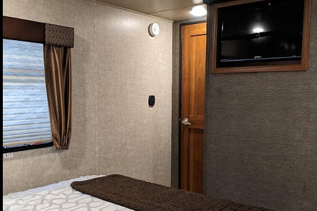 AMAZING TOY HAULER BRINGING YOUR ADVENTURES TO LIFE