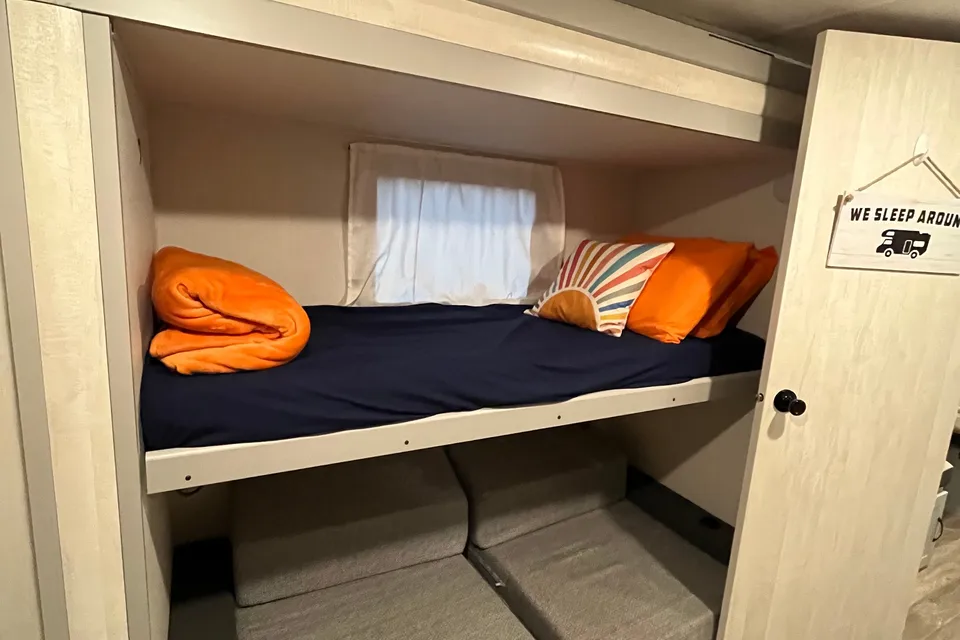 Philip's Forest River 34BH Travel Trailer