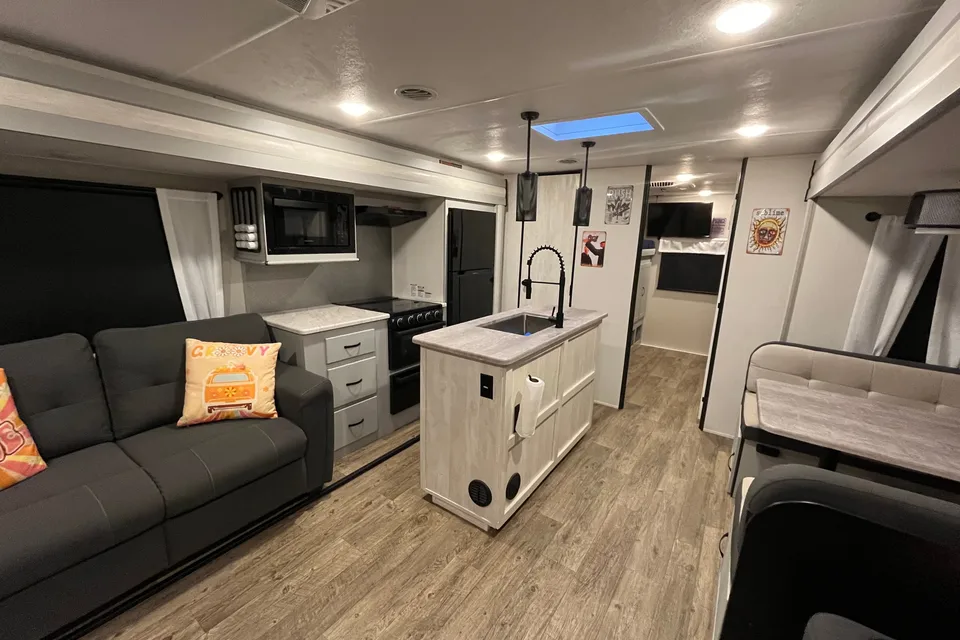 Philip's Forest River 34BH Travel Trailer