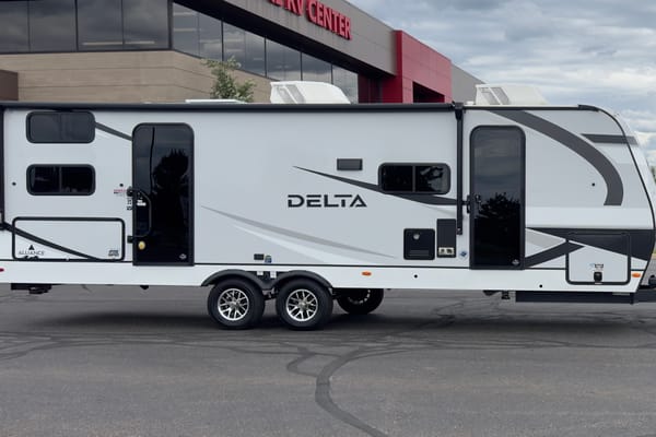 Delta Dreamliner