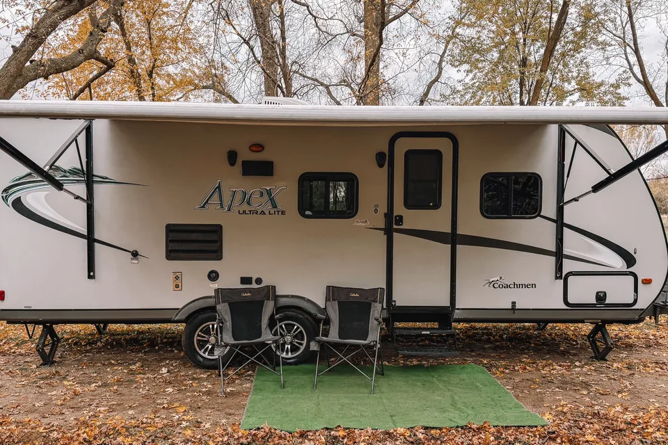 Coachmen Apex Ultra Lite with Blacktone Griddle