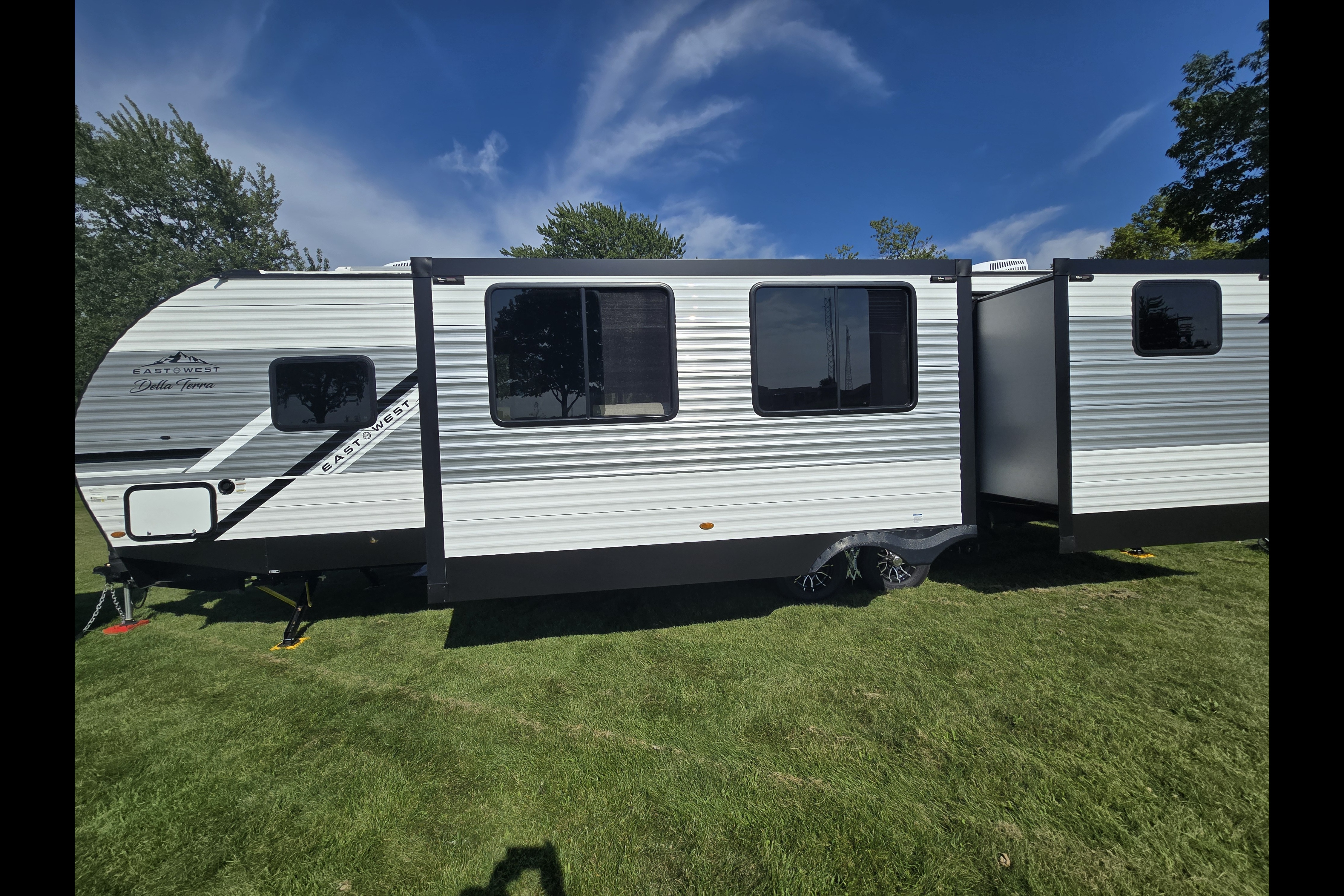 #7 Sagmoe Family (36 foot trailer)