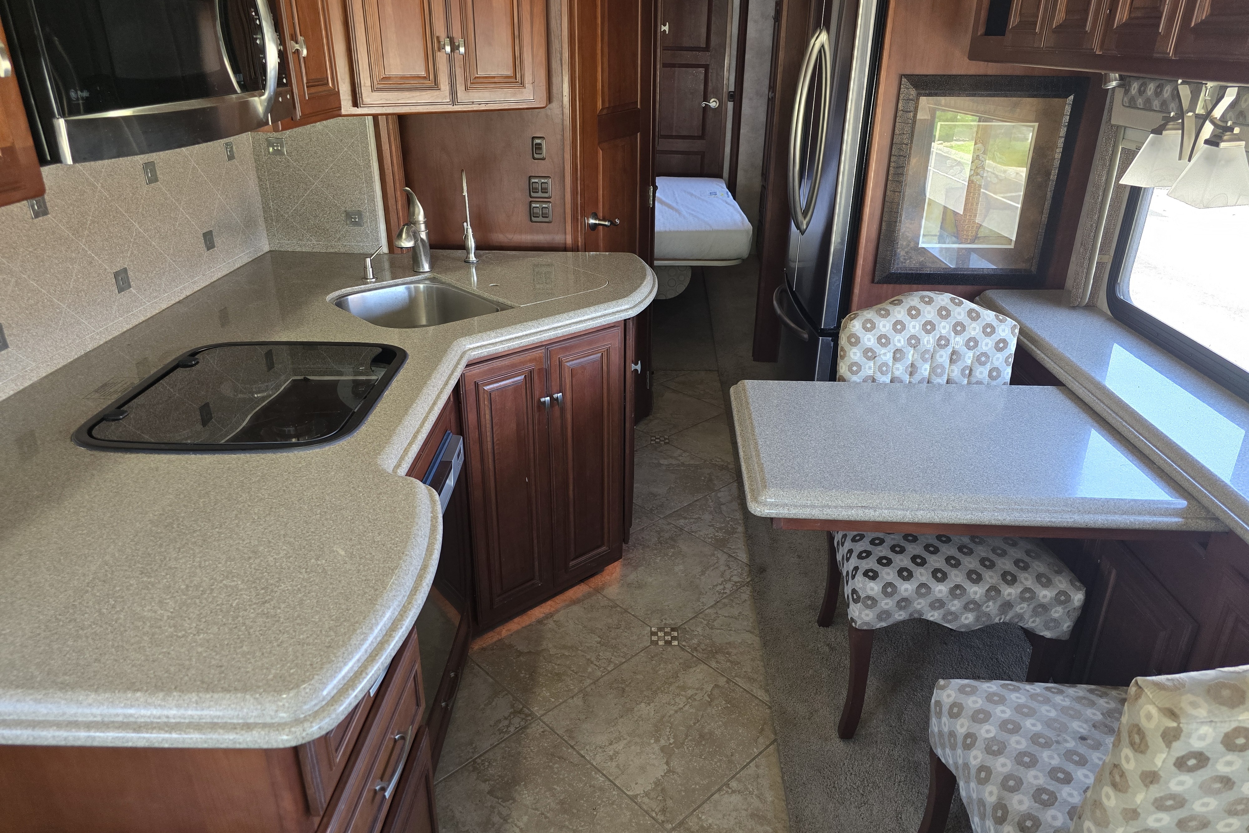 Luxury Winnebago Tour 40CD Diesel Pusher Experience