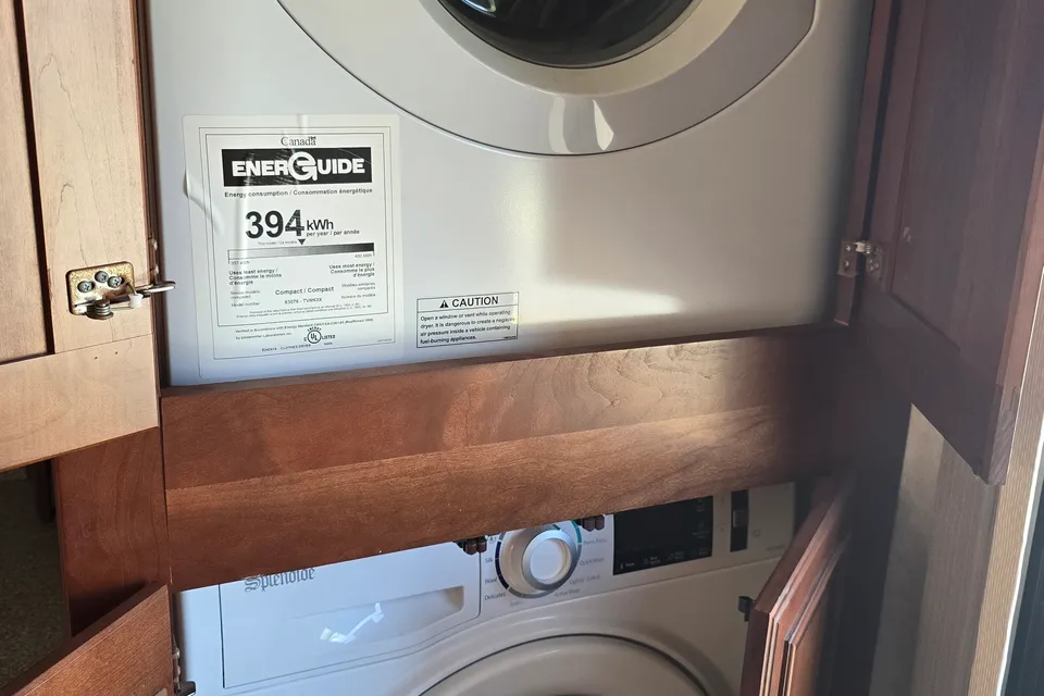 Luxury Winnebago Tour 40CD Diesel Pusher Experience