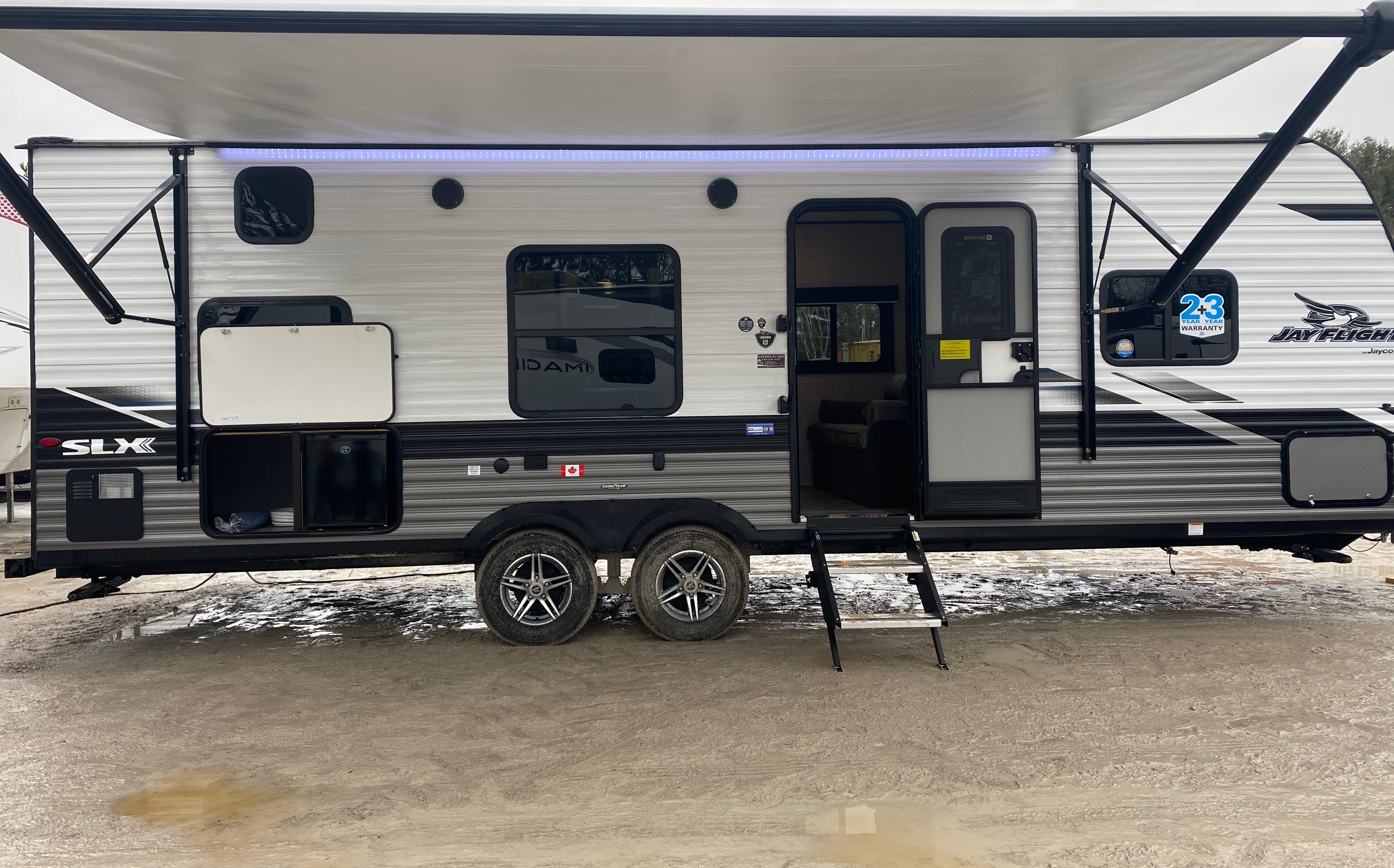 Dave & Jenn’s Jayco 264BH SLX8 