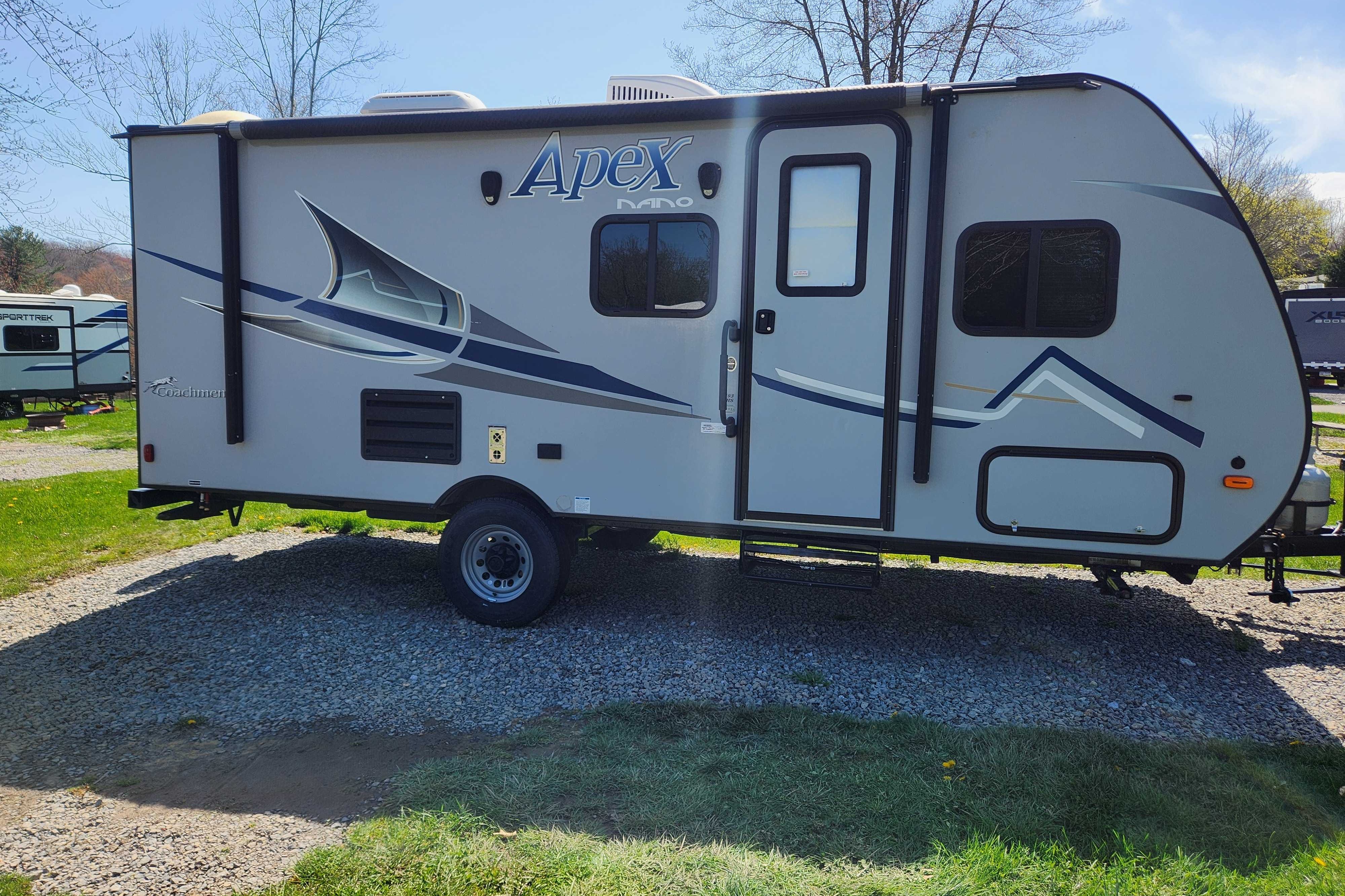 Coachmen 193BHS Travel Trailer