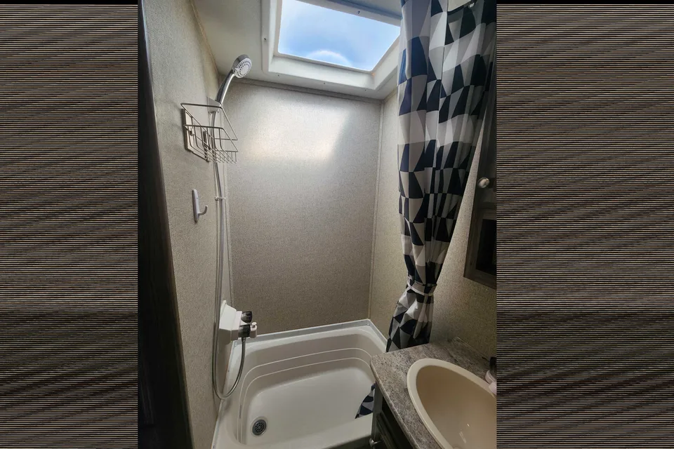 Coachmen 193BHS Travel Trailer
